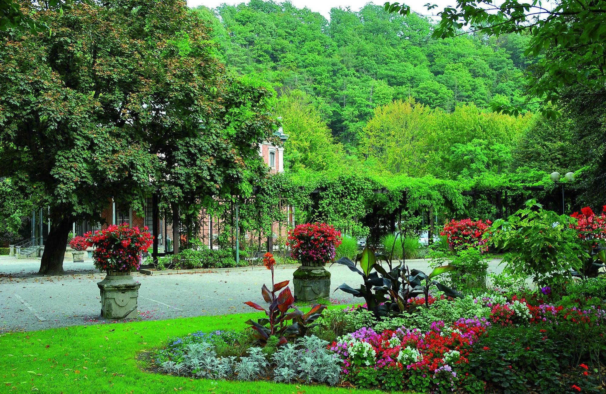 La Villa Des Fleurs Spa Bagian luar foto
